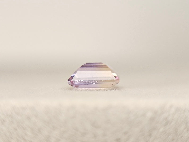 AMT-48　アメトリン　0.83ct