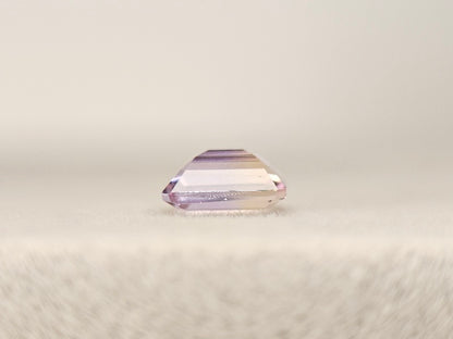 AMT-48　アメトリン　0.83ct