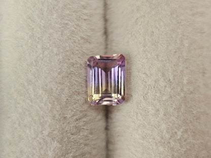 AMT-48　アメトリン　0.83ct
