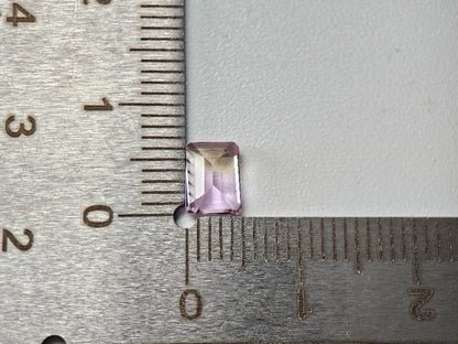 AMT-48　アメトリン　0.83ct