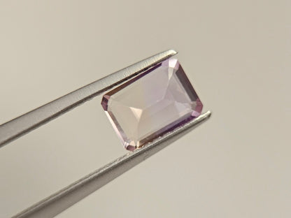 AMT-49　アメトリン　0.83ct