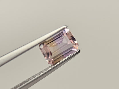 AMT-50　アメトリン　0.76ct