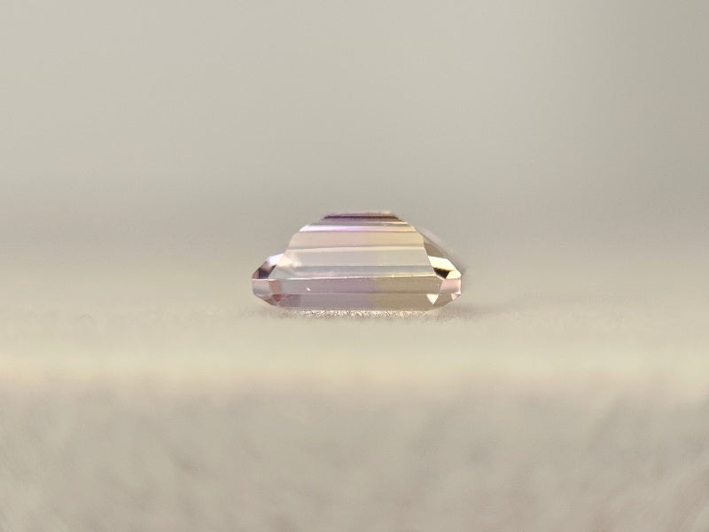 AMT-50　アメトリン　0.76ct