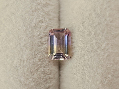 AMT-50　アメトリン　0.76ct