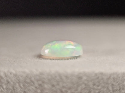 OP-60　オパール   0.98ct