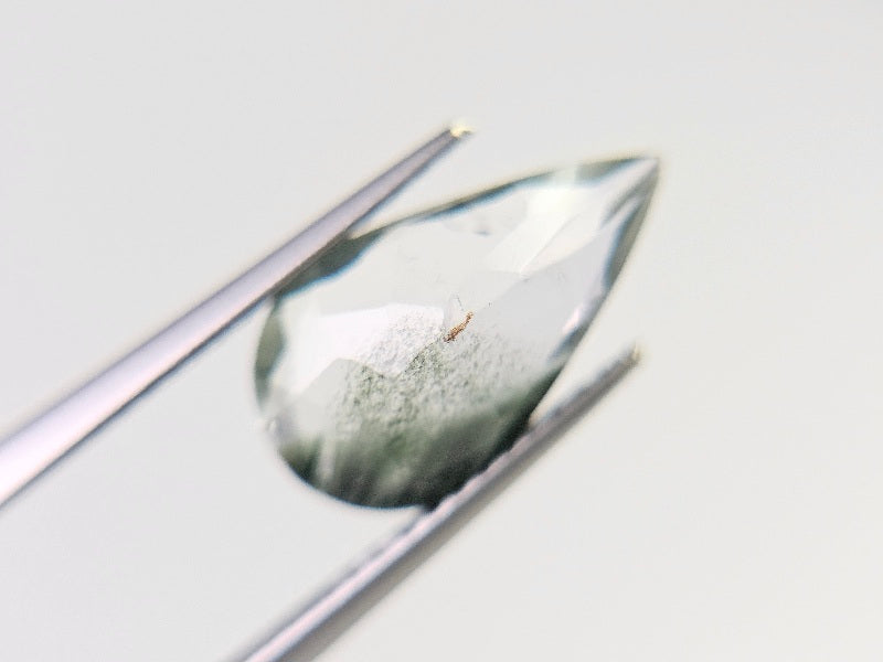 gPHQ-7　グリーンファントムクォーツ　2.32ct