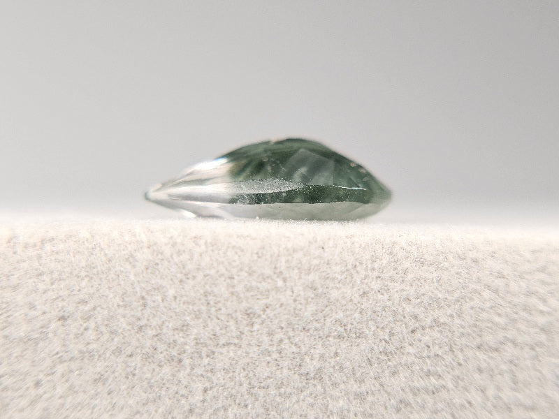 gPHQ-7　グリーンファントムクォーツ　2.32ct