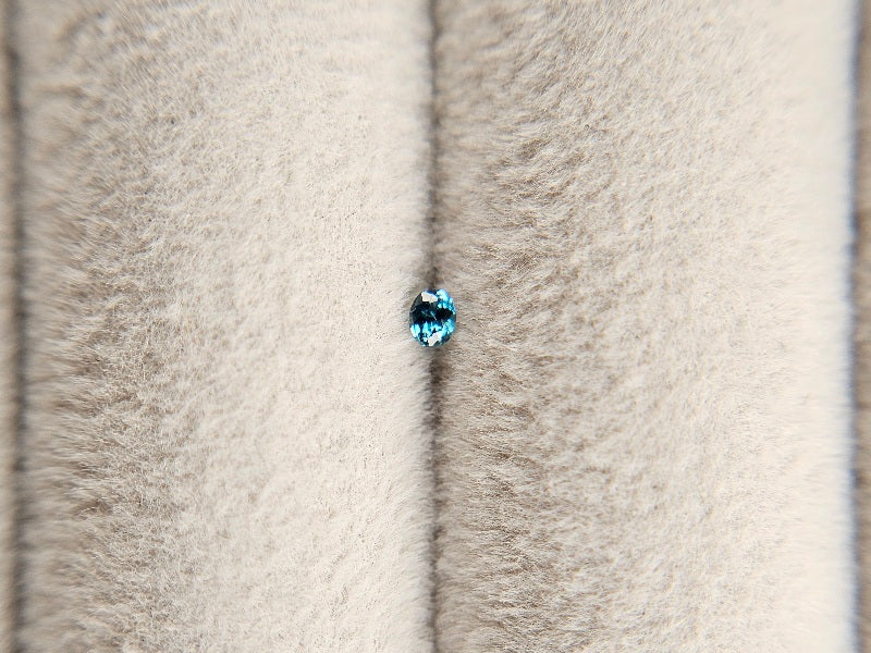 SAPH-3　サファリン　0.04ct