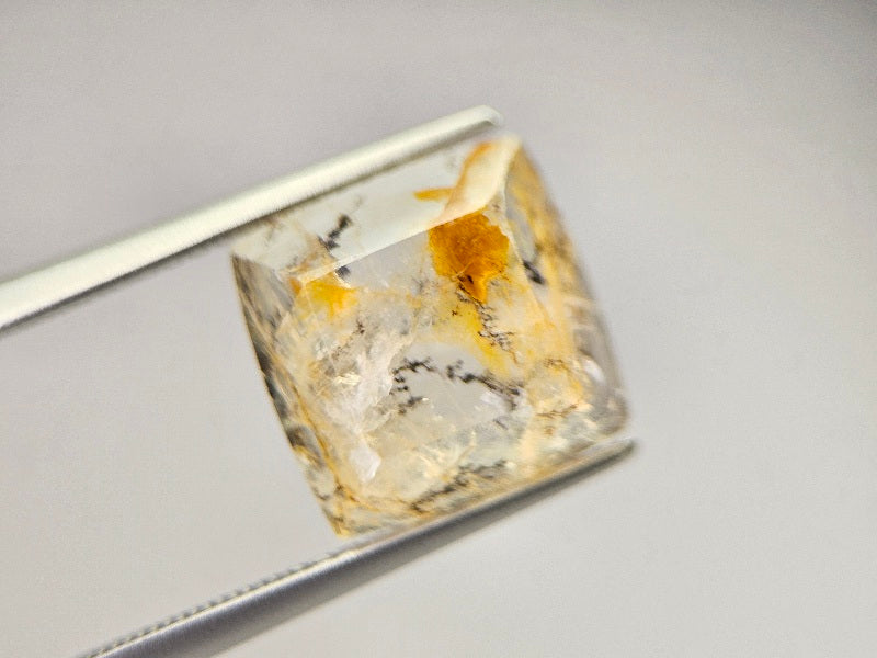 DRQ-8　デンドリッククォーツ　5.31ct