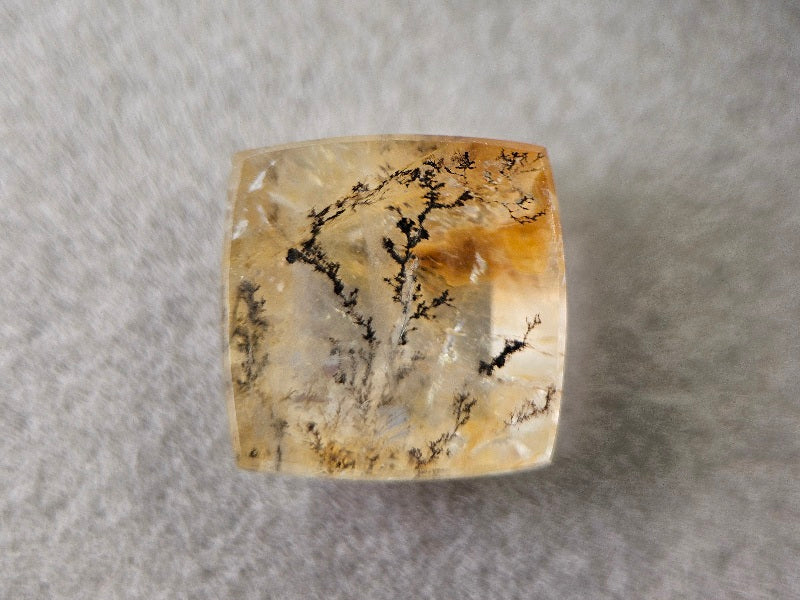 DRQ-8　デンドリッククォーツ　5.31ct