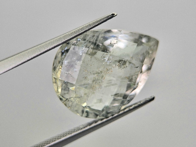ALB-1　アルバイト　8.09ct