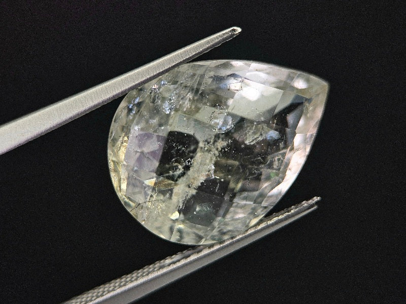 ALB-1　アルバイト　8.09ct