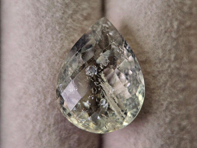ALB-1　アルバイト　8.09ct