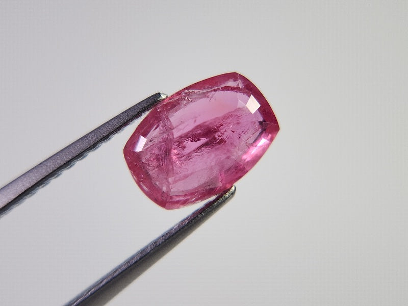 SA-151　蛍光！サファイア　1.71ct