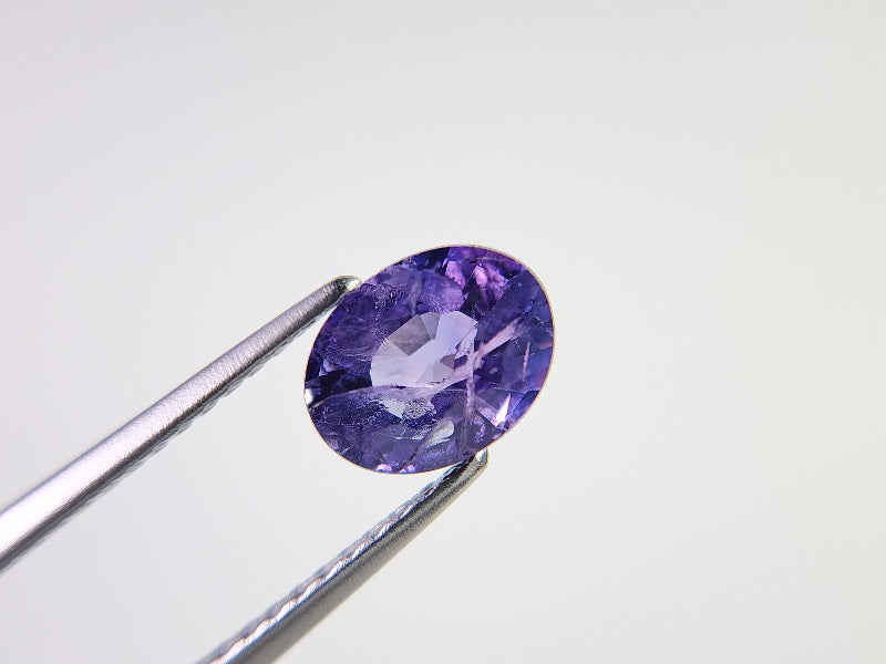 SA-155　蛍光！サファイア　1.36ct
