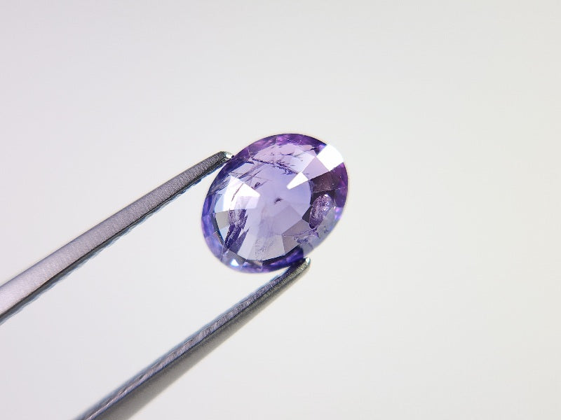 SA-155　蛍光！サファイア　1.36ct