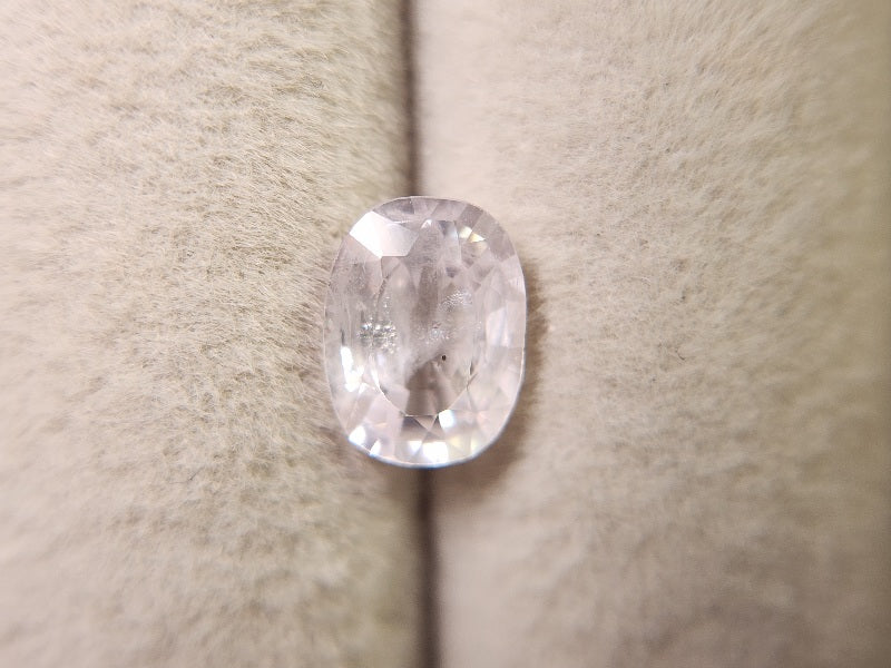 SA-157　蛍光！サファイア　1.45ct