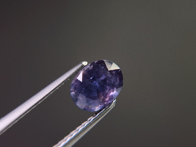 SA-161　蛍光！サファイア　1.00ct