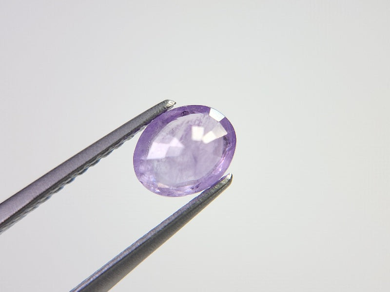 SA-164　蛍光！サファイア　0.82ct