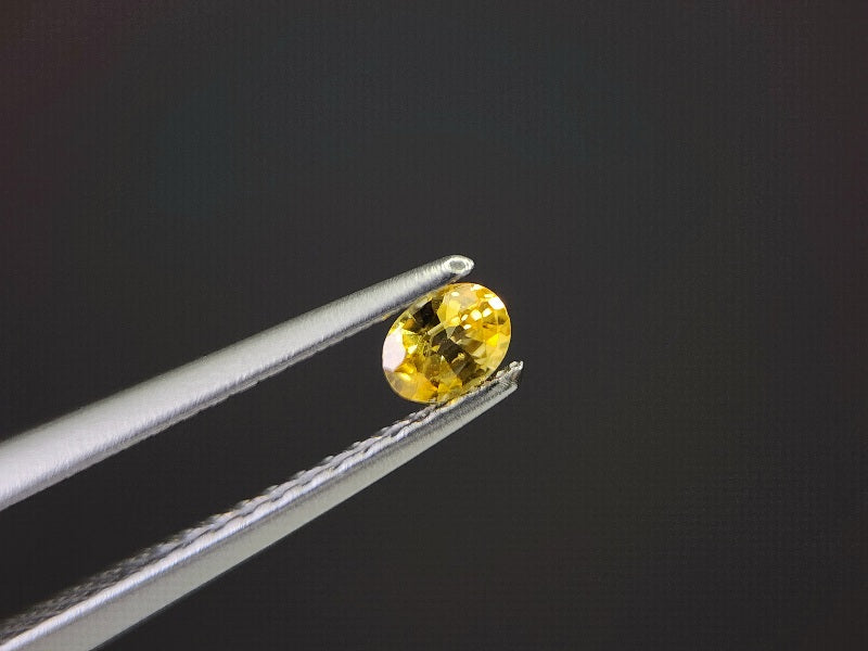 【500円均一】10/26新着！　イエローサファイア　0.12ct　1