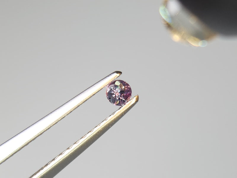 bbGA-2　ベキリーブルーガーネット　0.08ct