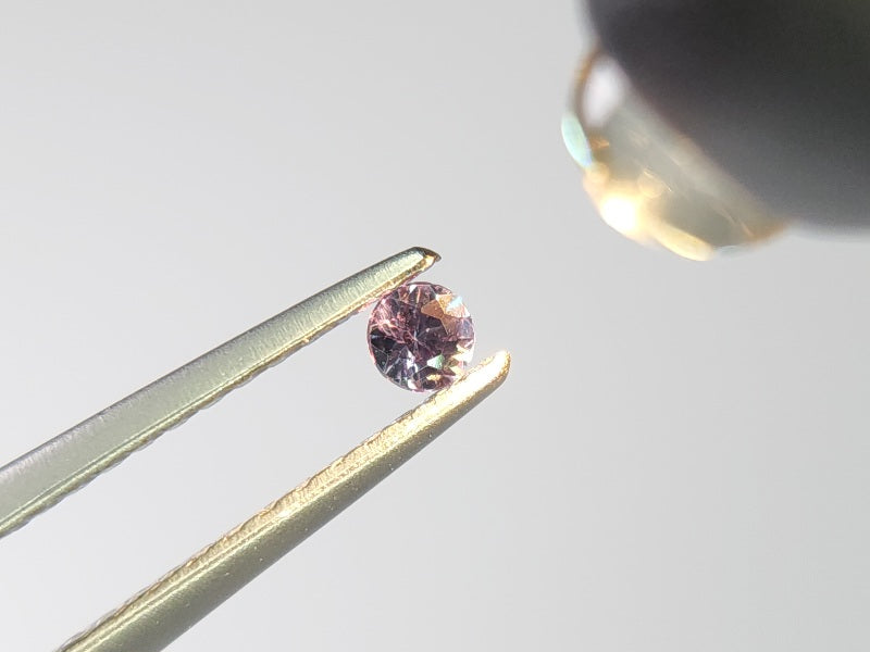 bbGA-8　ベキリーブルーガーネット　0.07ct