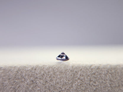 bbGA-1　ベキリーブルーガーネット　0.08ct