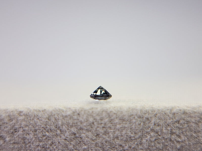 bbGA-6　ベキリーブルーガーネット　0.07ct