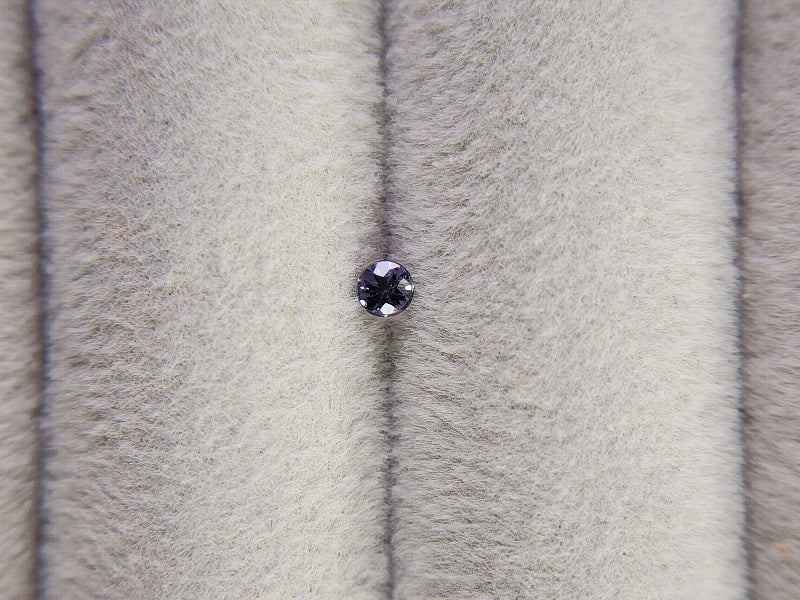 bbGA-1　ベキリーブルーガーネット　0.08ct