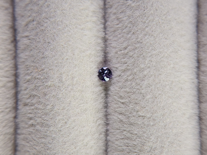 bbGA-2　ベキリーブルーガーネット　0.08ct
