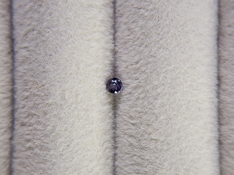 bbGA-3　ベキリーブルーガーネット　0.08ct