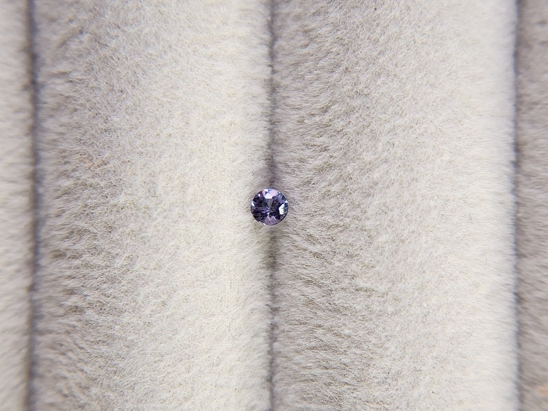 bbGA-8　ベキリーブルーガーネット　0.07ct