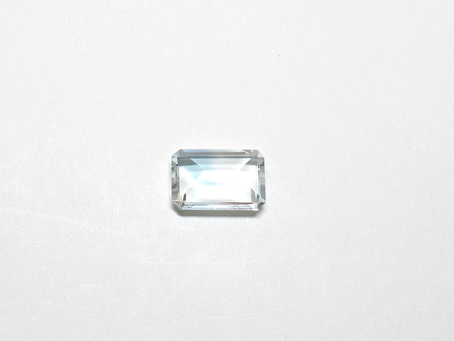 0081 バイカラートパーズ 3.39ct