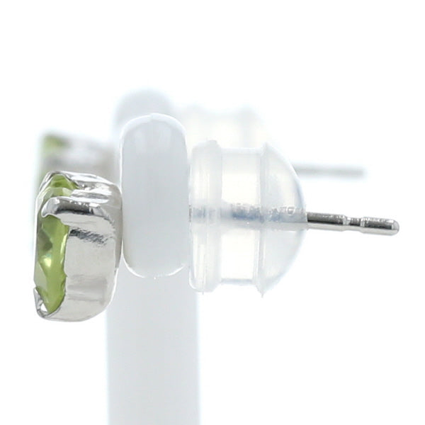 - LUMIS from toyoloose - PT900 ペリドット 5mm 0.70ct  ピアス