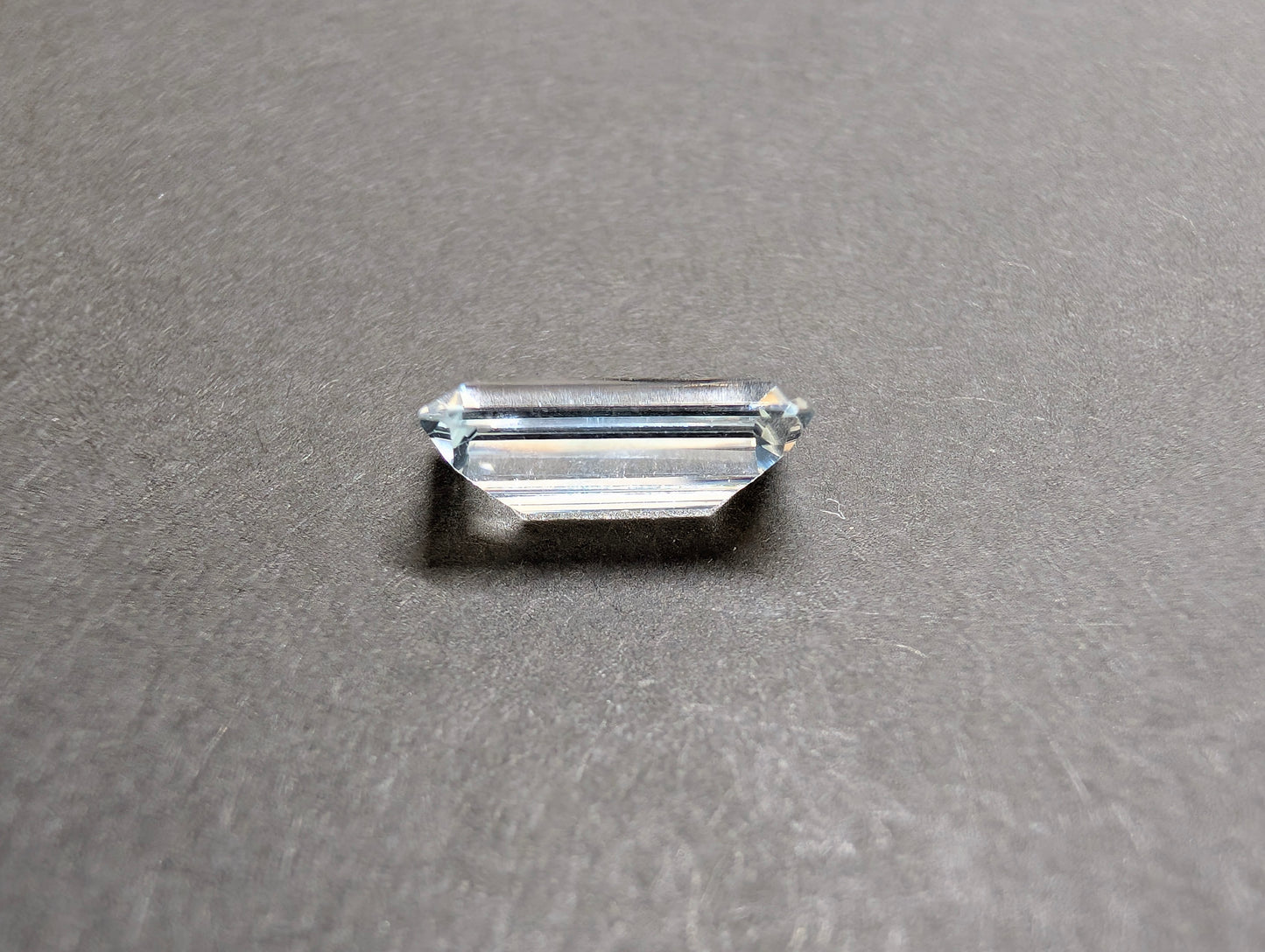 0057 バイカラートパーズ 4.24ct