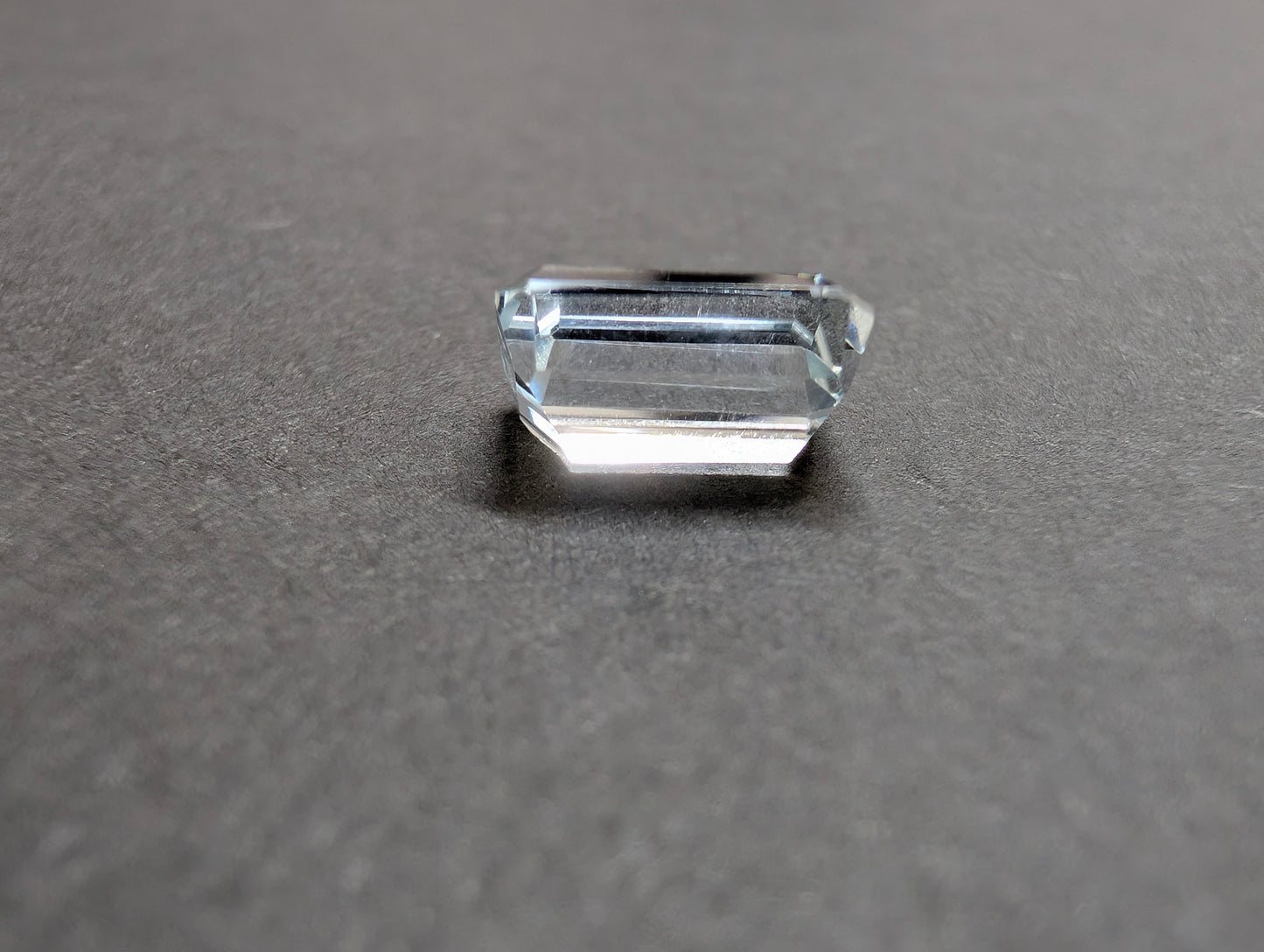 0046　バイカラートパーズ 4.04ct