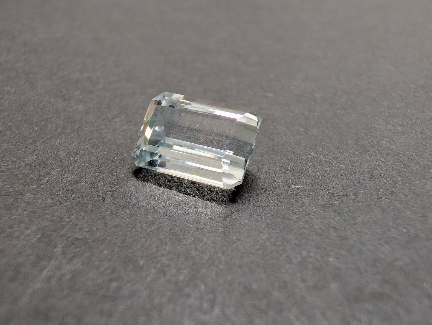 0046　バイカラートパーズ 4.04ct