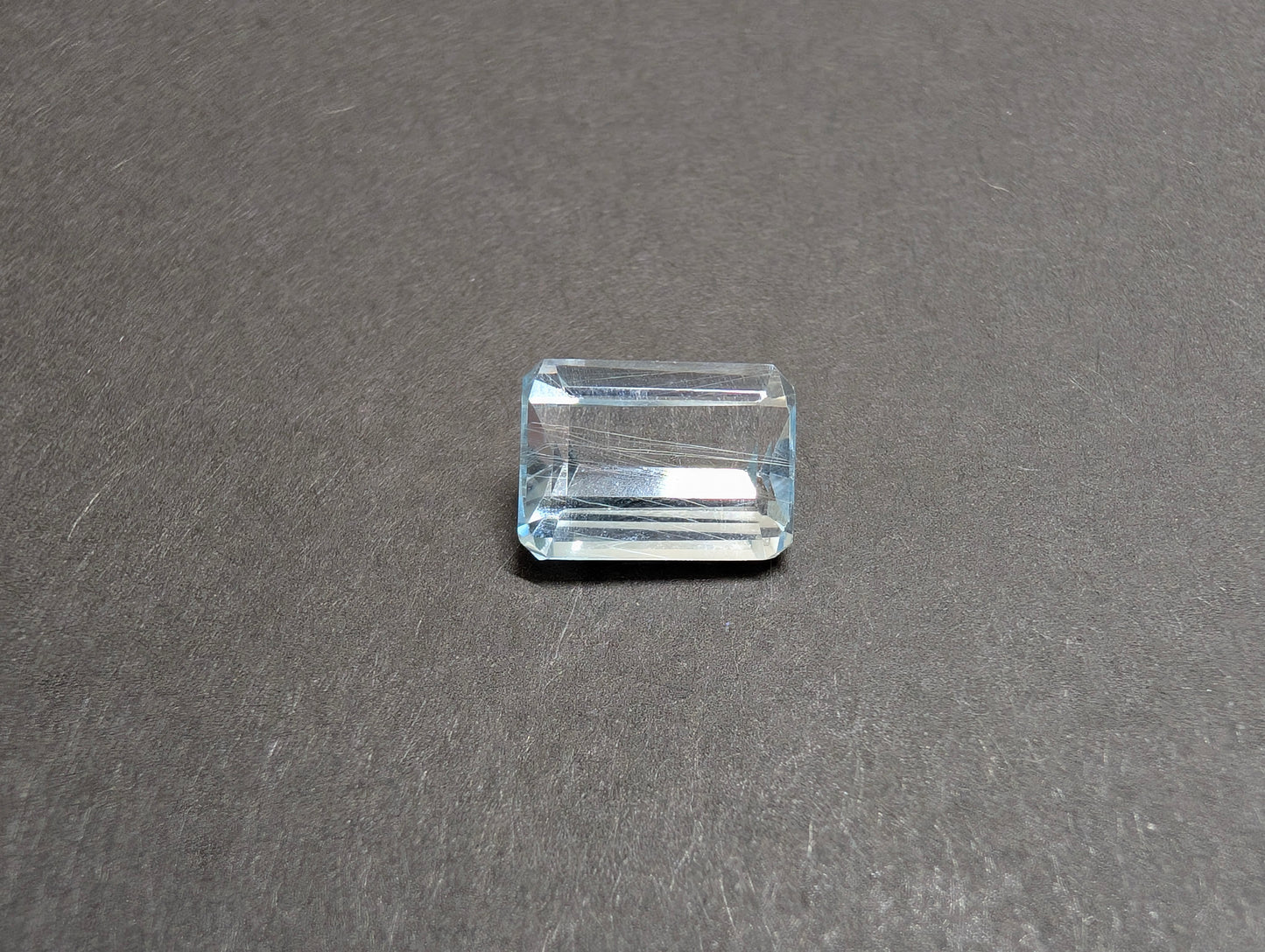 0045 バイカラートパーズ　4.03ct