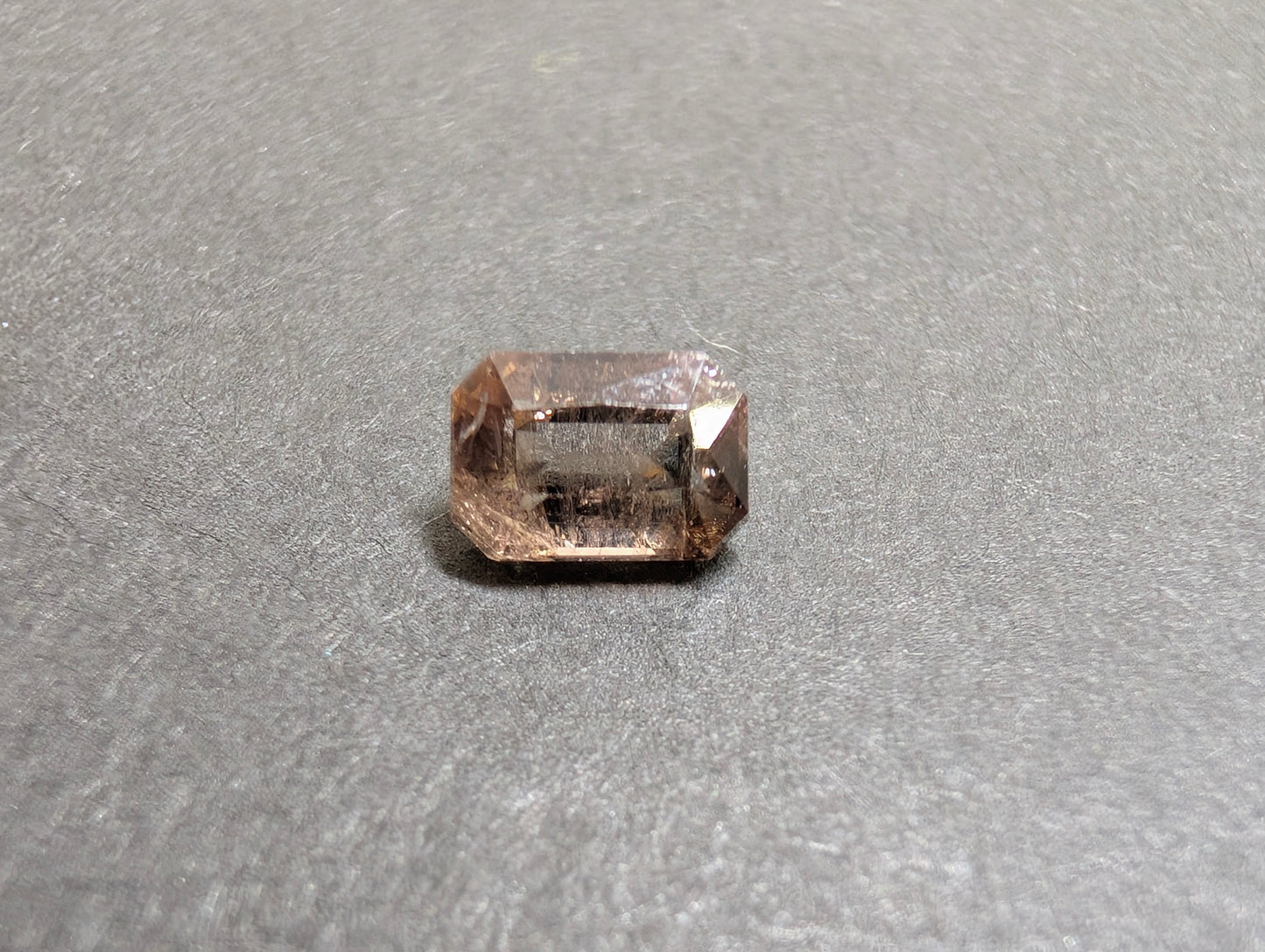 0558　アキシナイト　1.00ct