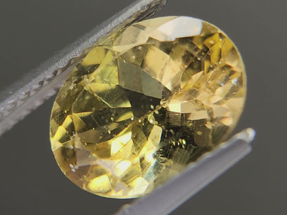 ye-AP-8　イエローアパタイト　2.96ct