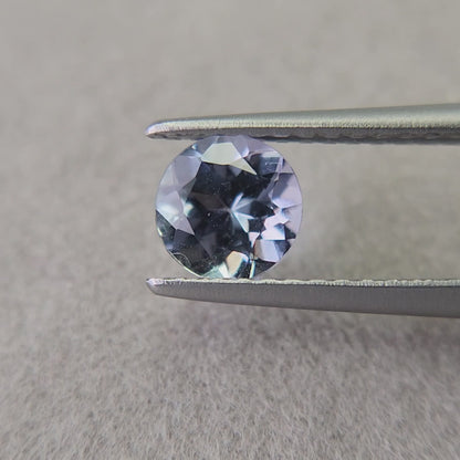 ZO-11　ゾイサイト　0.64ct