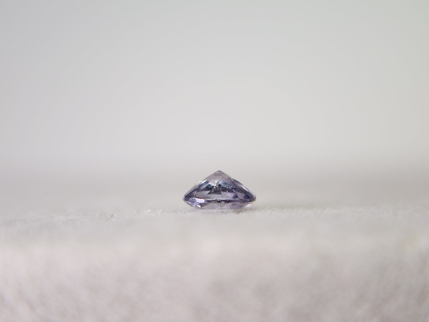 0823-10　スピネル　0.24ct
