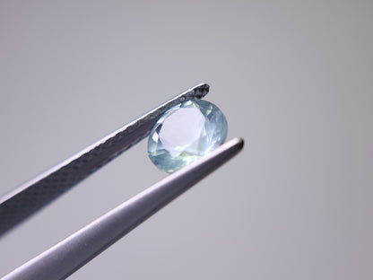0878-3-2　グリーンベリル　0.76ct