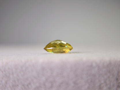0932-3　スフェーン　1.10ct