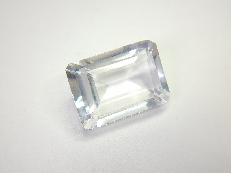 SUI-6　水晶　23.95ct