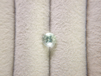 gBE-27　グリーンベリル　0.79ct