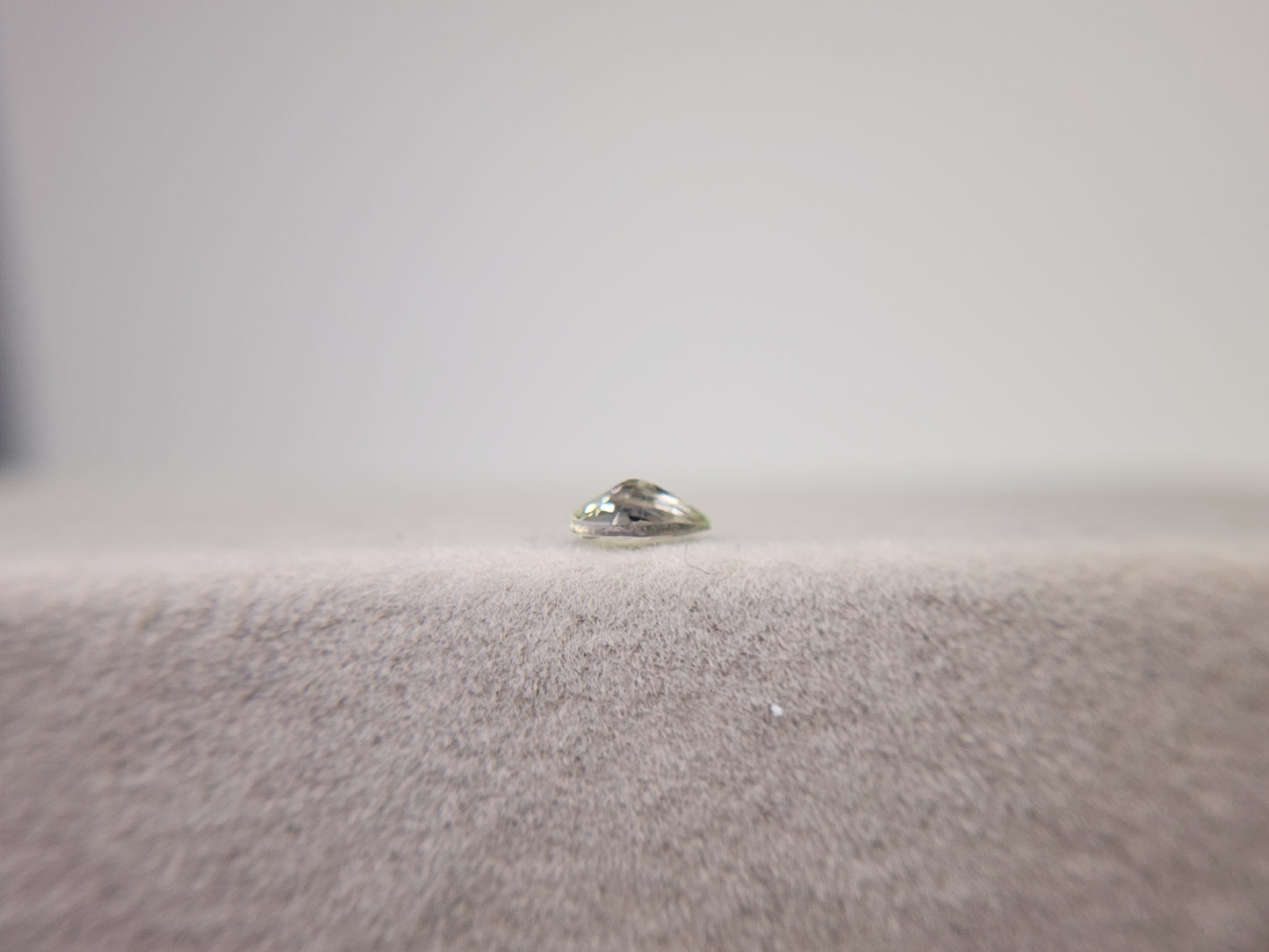 0644-9-4　ゾイサイト　0.39ct