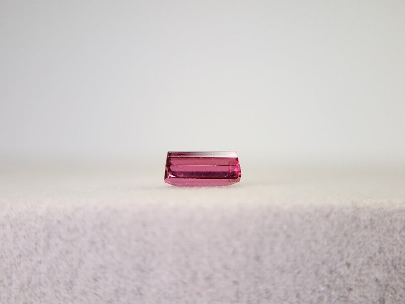 0879-20　トルマリン  0.74ct　