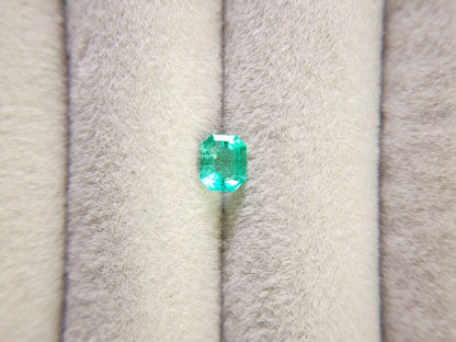 0936-23　エメラルド　0.42ct