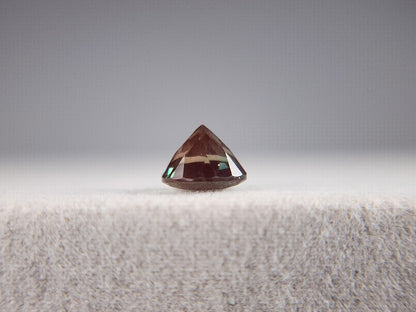 0504-11　バイカラーアンデシン　0.81ct